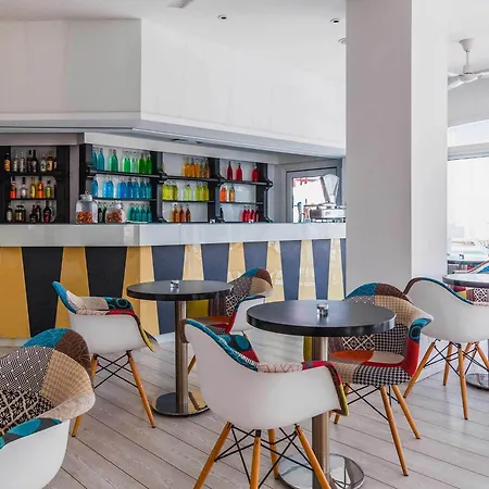 Tsanotel Hotel