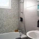 Tsanotel מלון