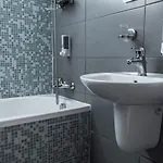 Tsanotel מלון