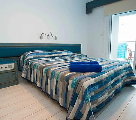 ホテル Tsanotel 3*